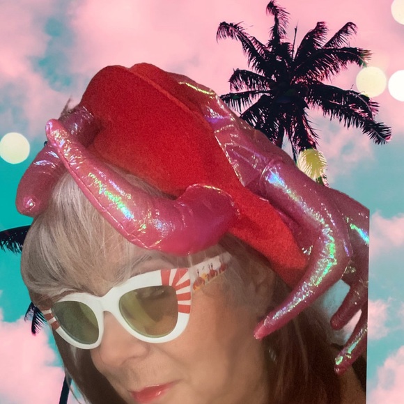 Don’t be CRABBY 🦀🦀cutest hat 🦀and matching crab crossover 🦀🦀 - Picture 7 of 12